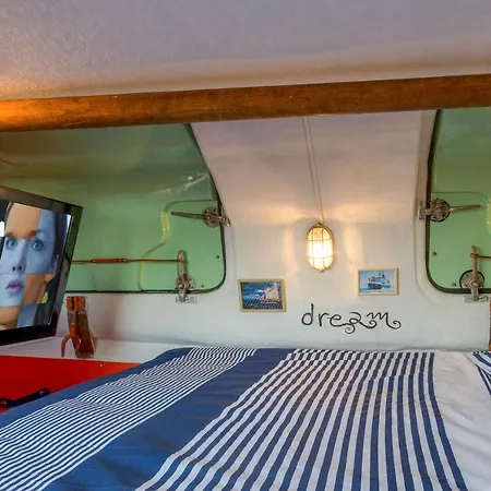 Polarstern - Unique Boatstay! 船上ホテル *