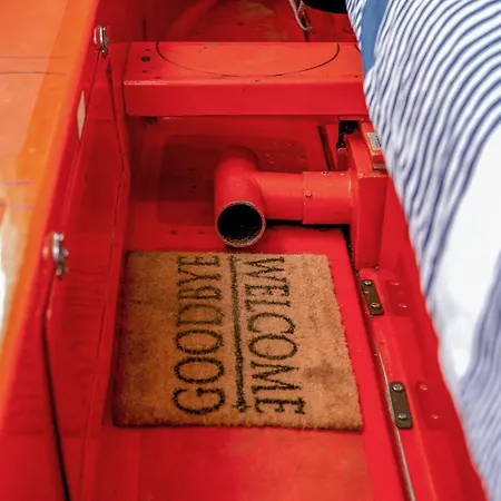 Polarstern - Unique Boatstay! * Monnickendam