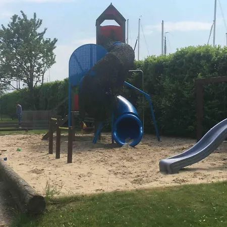 Polarstern - Unique Boatstay! Bateau-hôtel Monnickendam