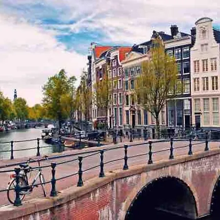 Polarstern - Unique Boatstay! * Monnickendam