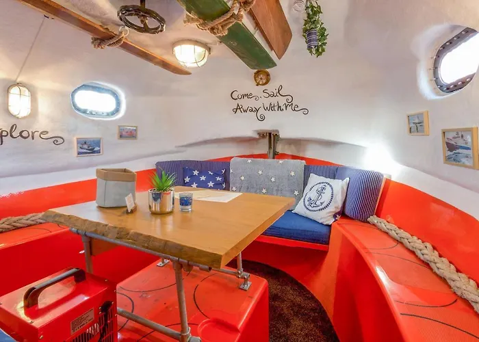 Polarstern - Unique Boatstay! 莫尼肯达姆